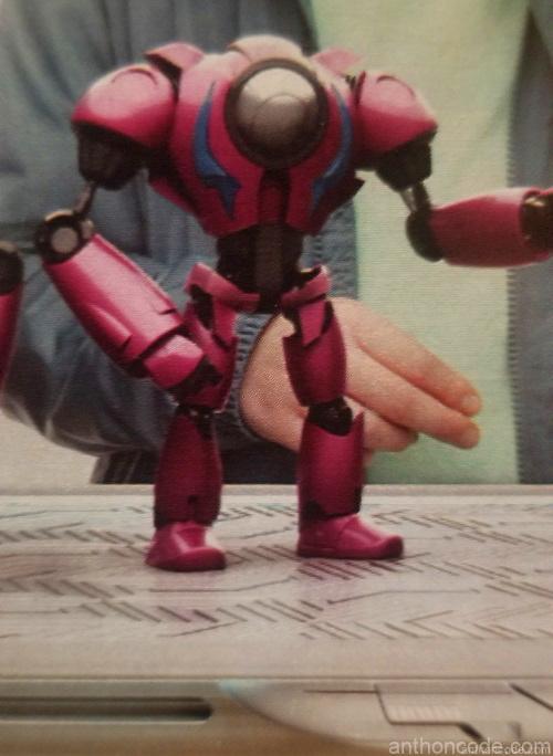 androide viaje en el tiempo con cristales